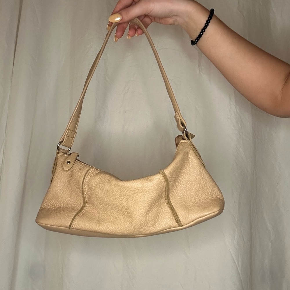 Stone Mountain Accessories Tan Shoulder Bag with Slouchy Design